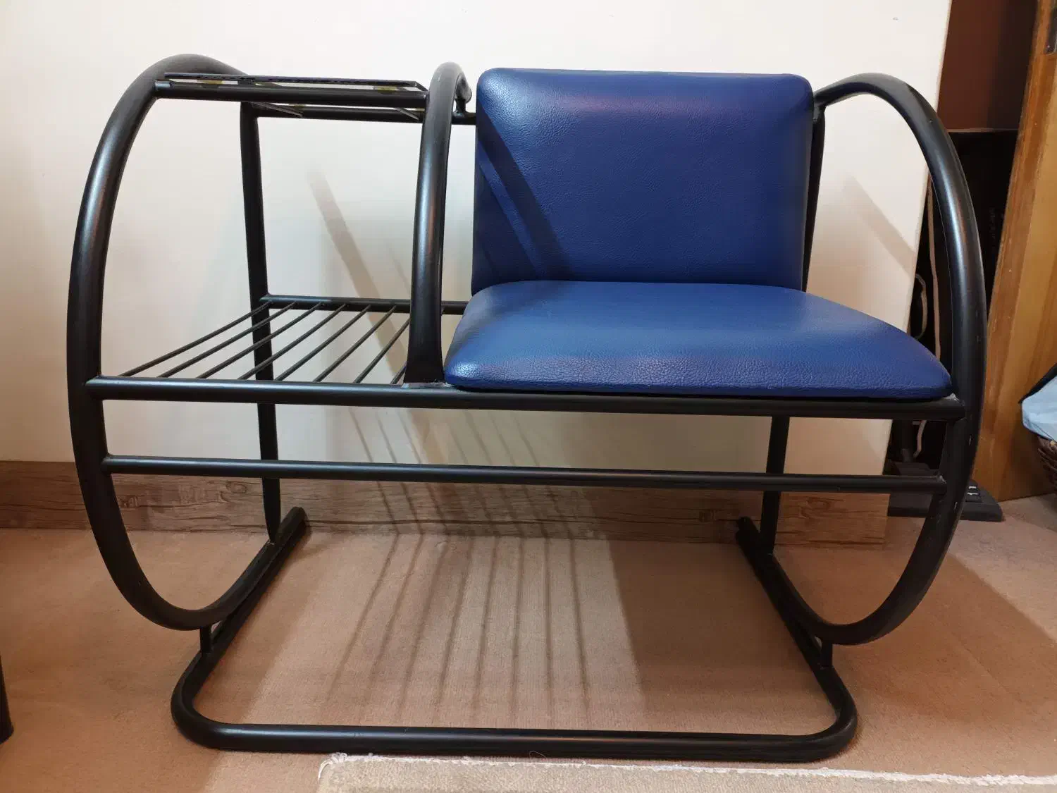 میز تلفن فلزی|میز تلفن|اصفهان, شاهزاده ابراهیم|دیوار