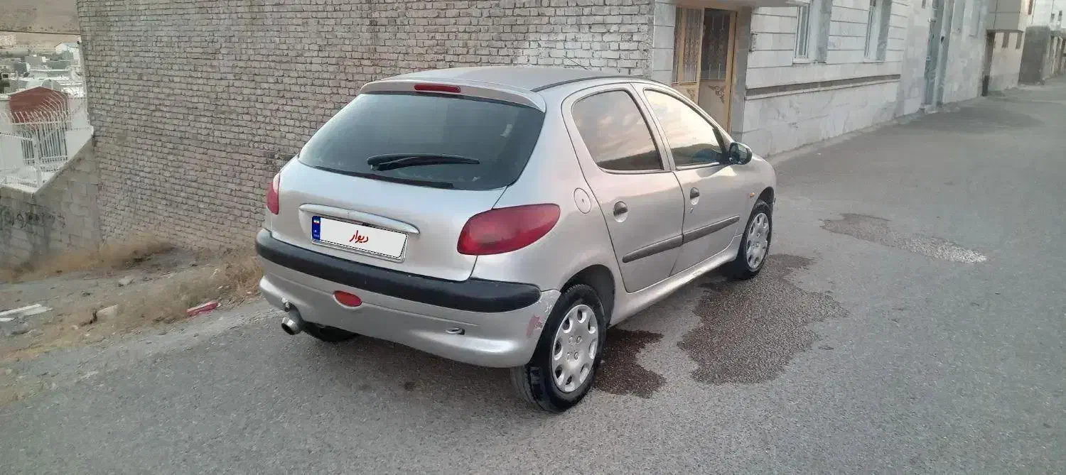 پژو ۲۰۶ مدل ۸۲|خودرو سواری و وانت|بیجار, |دیوار