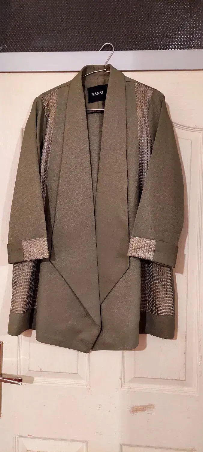 مانتو کُتی مجلسی|لباس|اهر, |دیوار