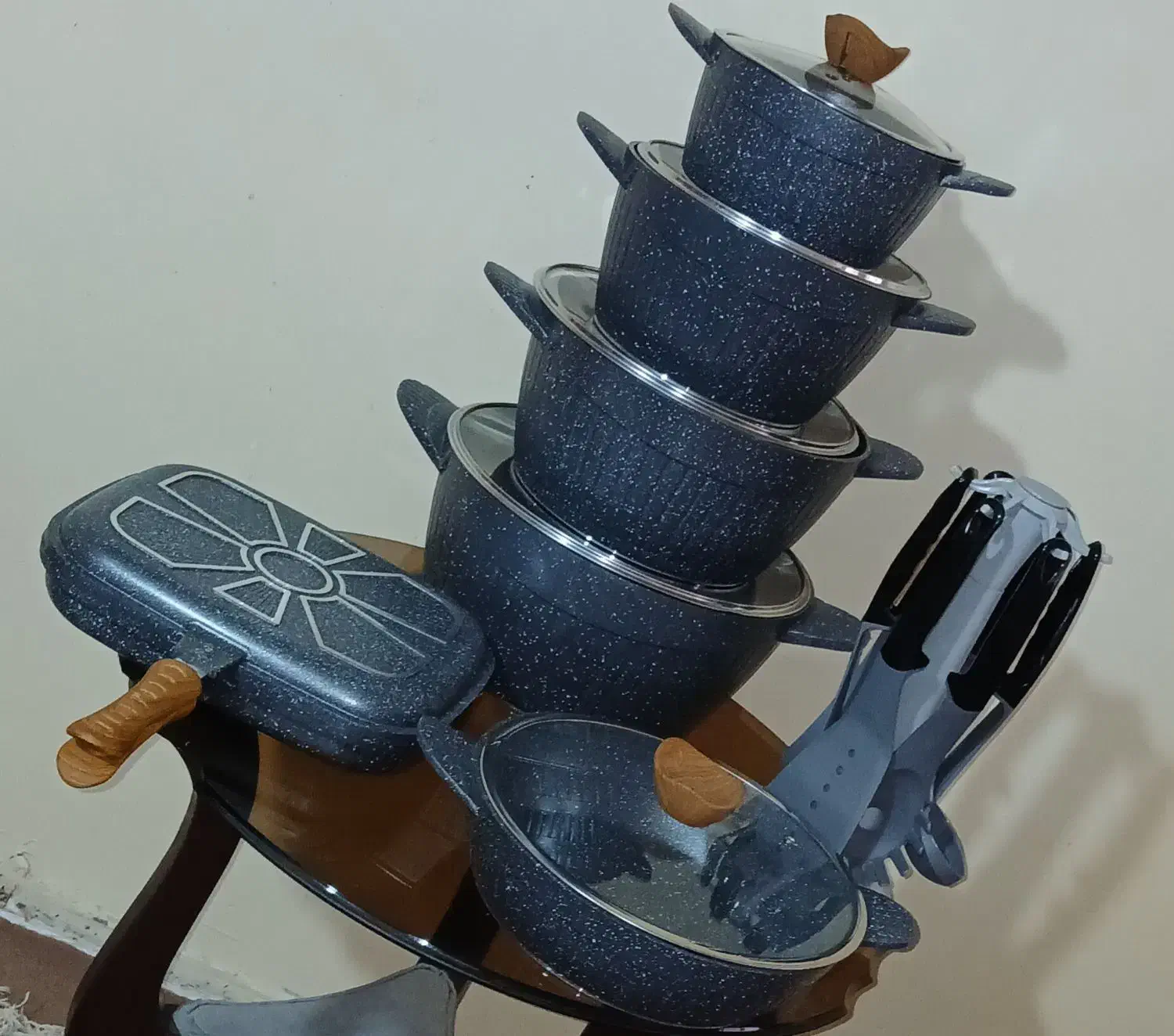 سرویس تابه|ظروف پختوپز|اردبیل, |دیوار