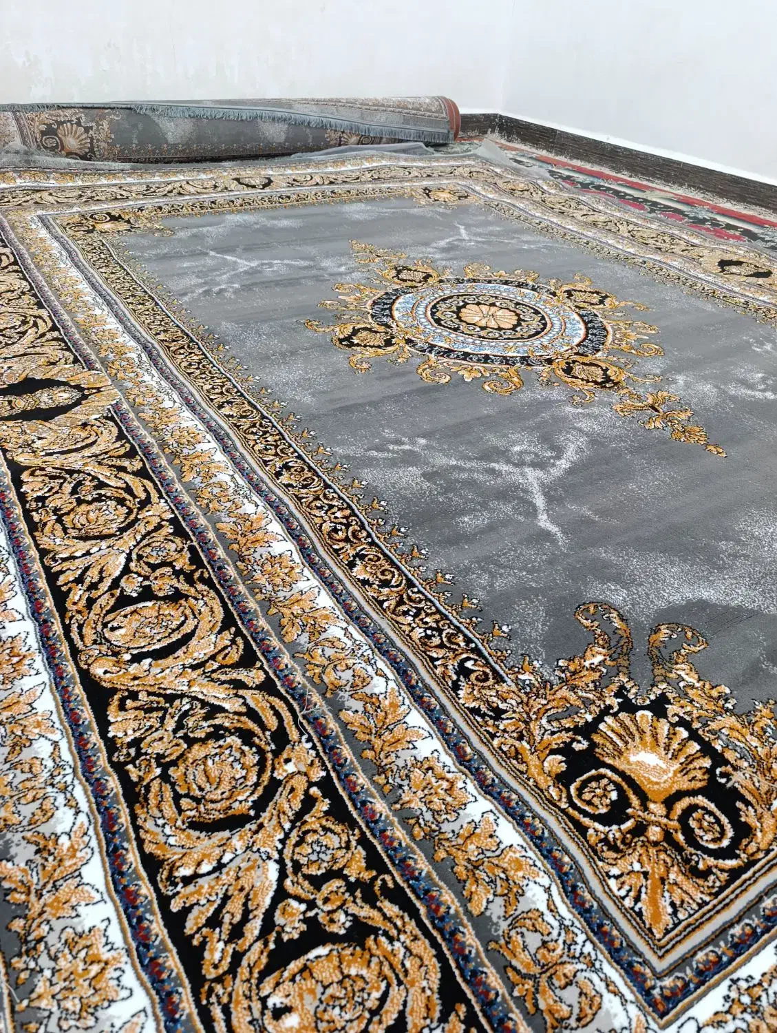 فروش فرش و تعویض با دست دوم|فرش|کارون, |دیوار