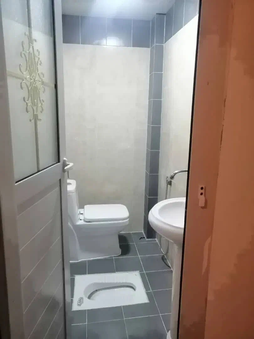 دو خواب لب دریا|اجارهٔ کوتاهمدت ویلا و باغ|بندر انزلی, موج شکن|دیوار