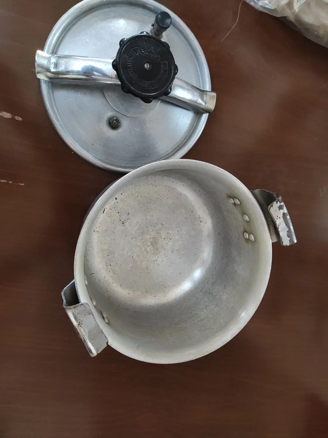 زود پز|ظروف پختوپز|مراغه, |دیوار