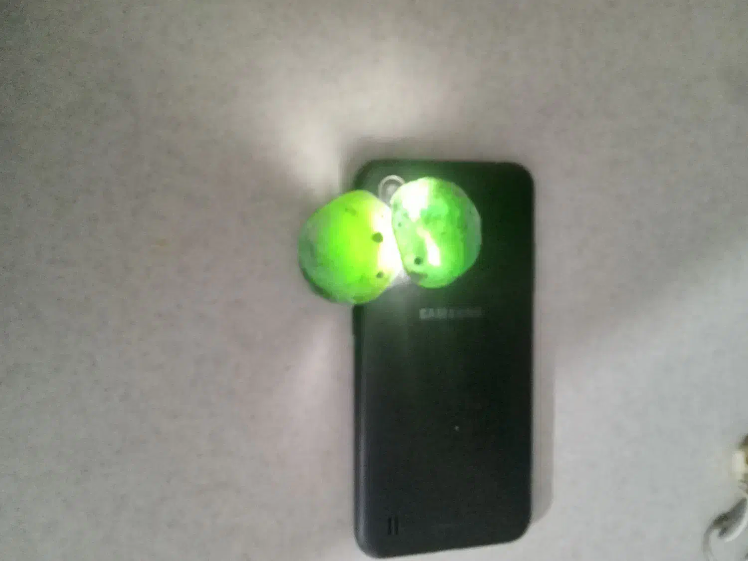 سنگ زمرد|کلکسیون اشیاء عتیقه|پرند, فاز ۶|دیوار