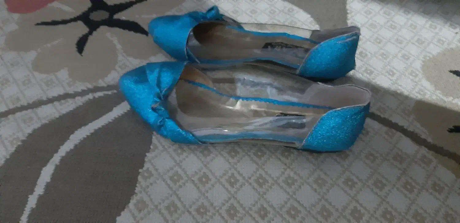 کفش|کیف، کفش، کمربند|جوانرود, |دیوار