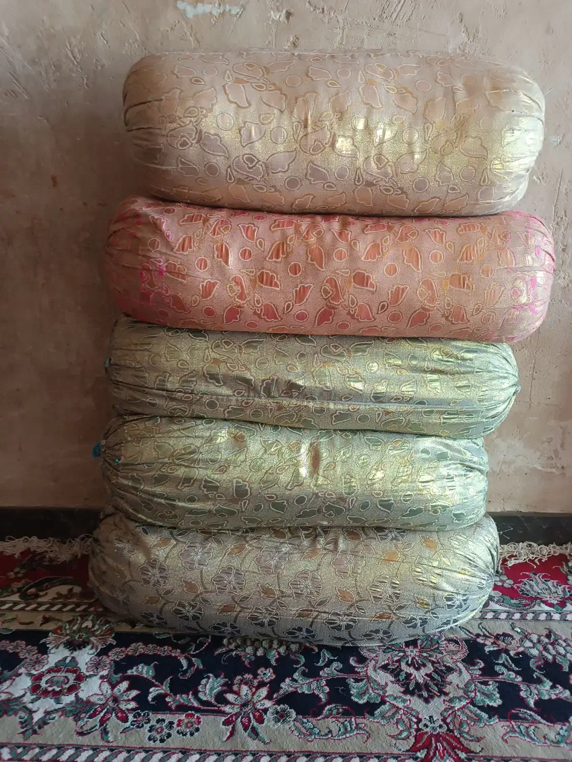 ۵عدد بالشت ۵۰۰تومان|پشتی|فیروزآباد (فارس), |دیوار