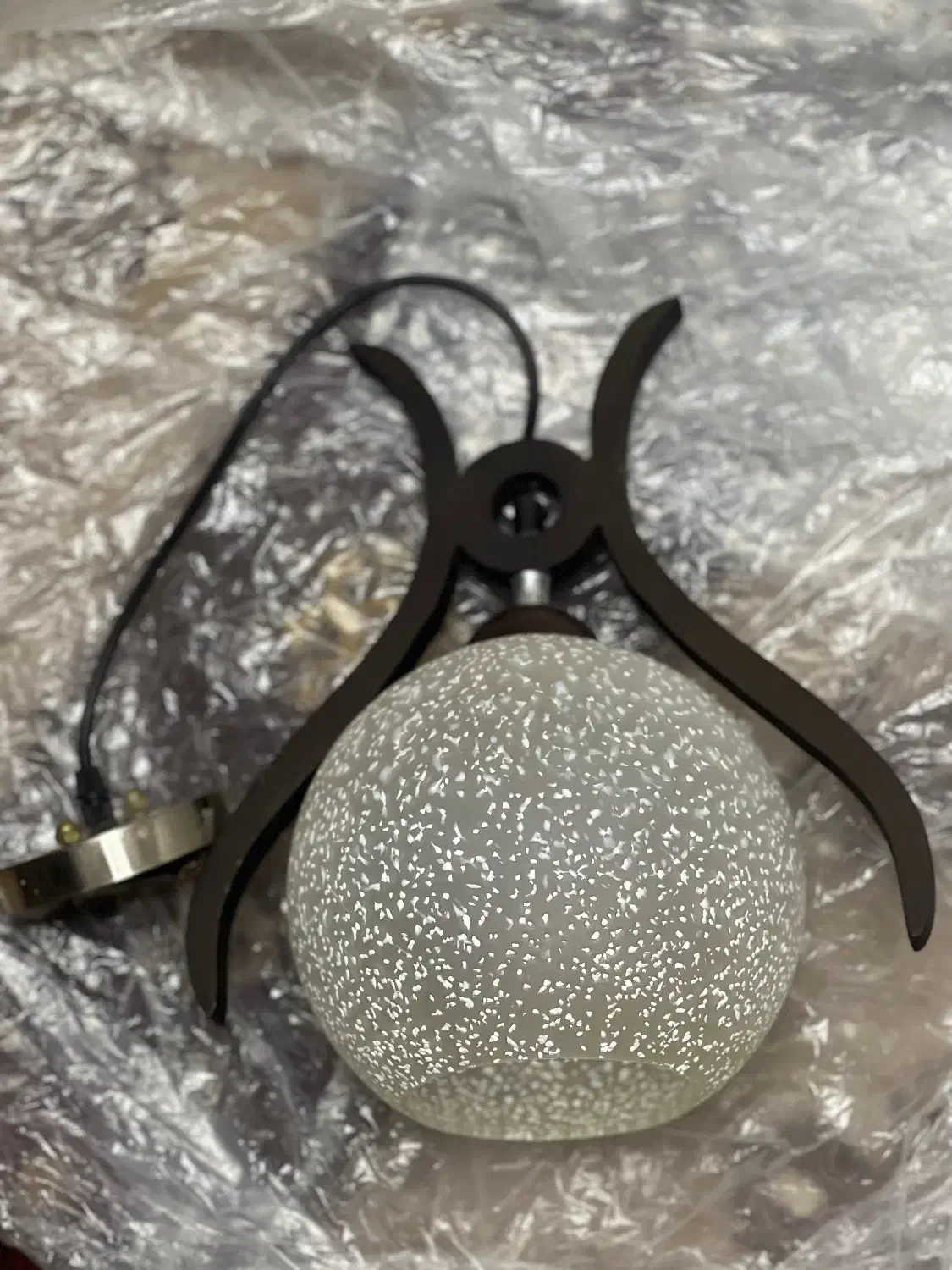 لوستر اتاق خواب|لوستر و چراغ آویز|رشت, چله خانه|دیوار