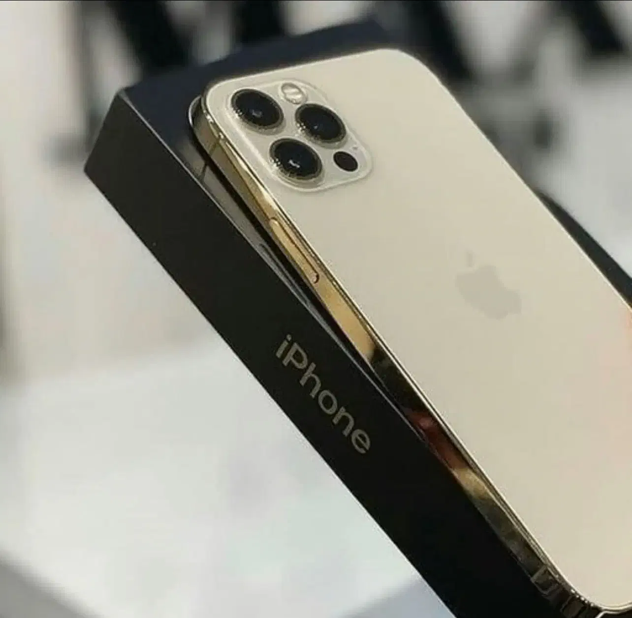 ۱۲پرومکس طلایی|موبایل|سیرجان, |دیوار