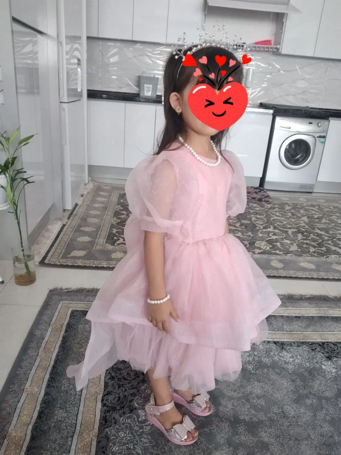 مجلسی بچگانه|کفش و لباس بچه|نسیمشهر, |دیوار