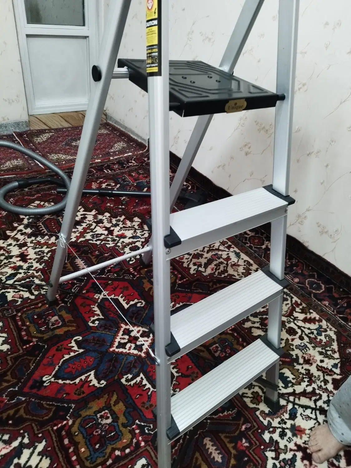 نردبان|ابزارآلات|همدان, |دیوار