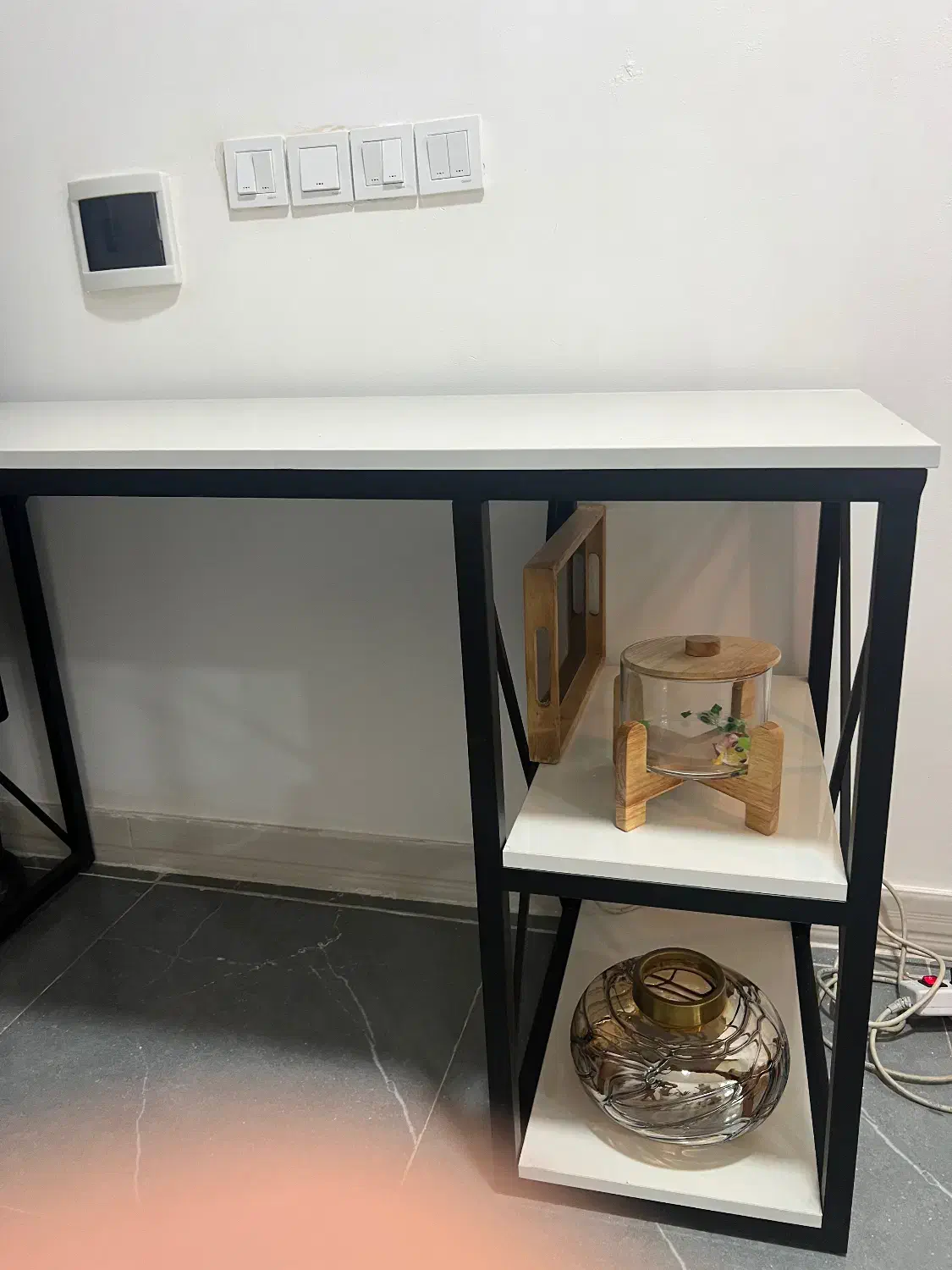 میز|میز تحریر و کامپیوتر|قرچک, باقرآباد|دیوار