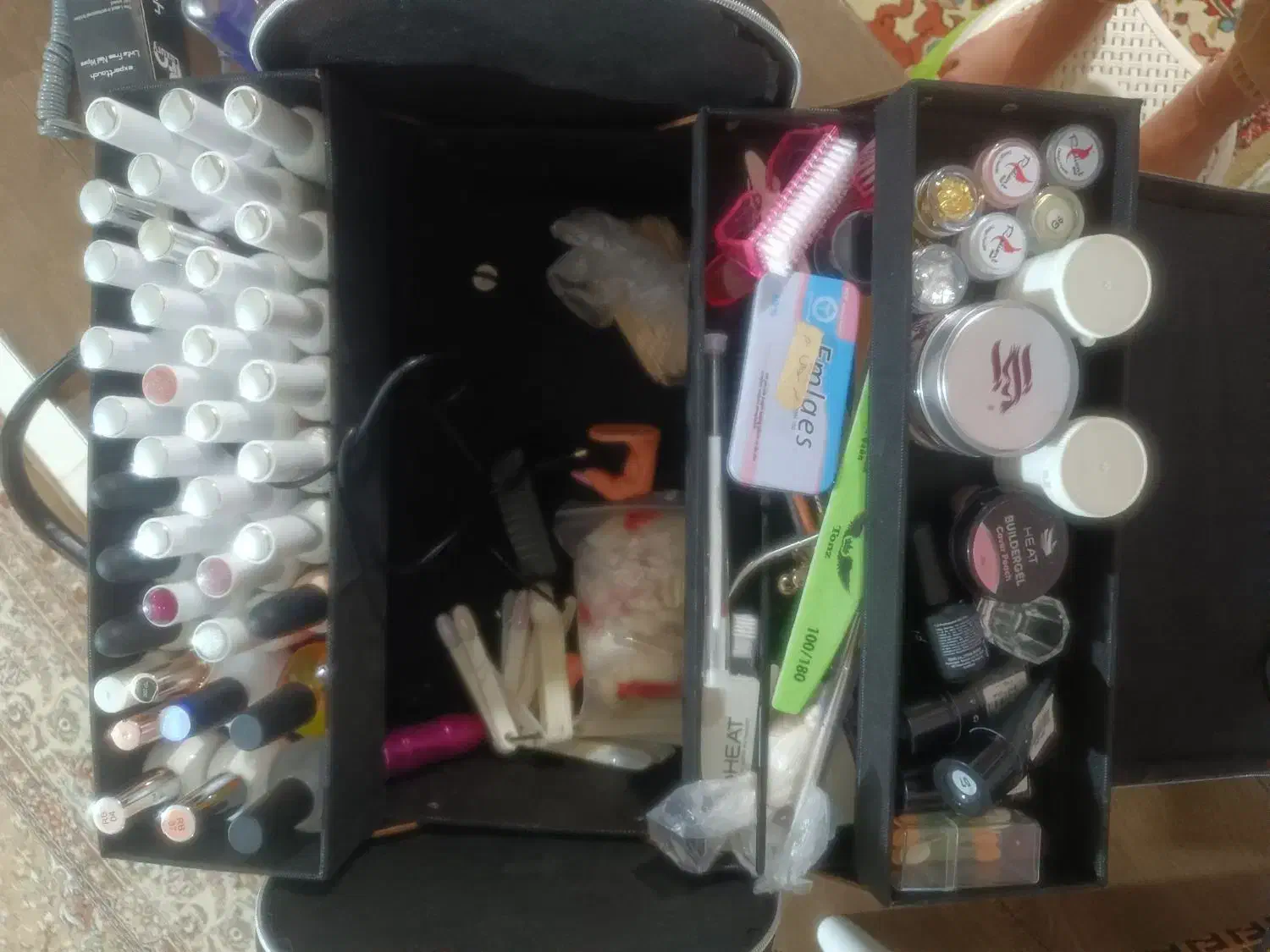 پکیج کامل ابزار کاشت ناخن تمیز و سالم|آرایشگاه و سالنهای زیبایی|محمدیه-قزوین, |دیوار