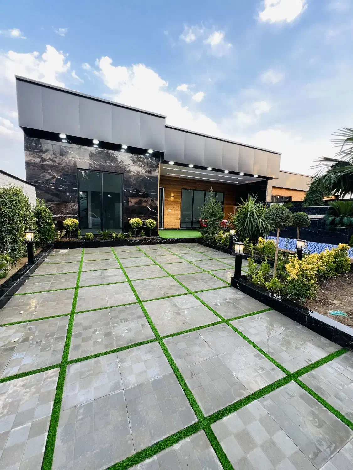 باغ ویلا ۳۰۰متری تهراند*شت چهاربا*غ زعفرانیه//|فروش خانه و ویلا|تهران, دکتر هوشیار|دیوار