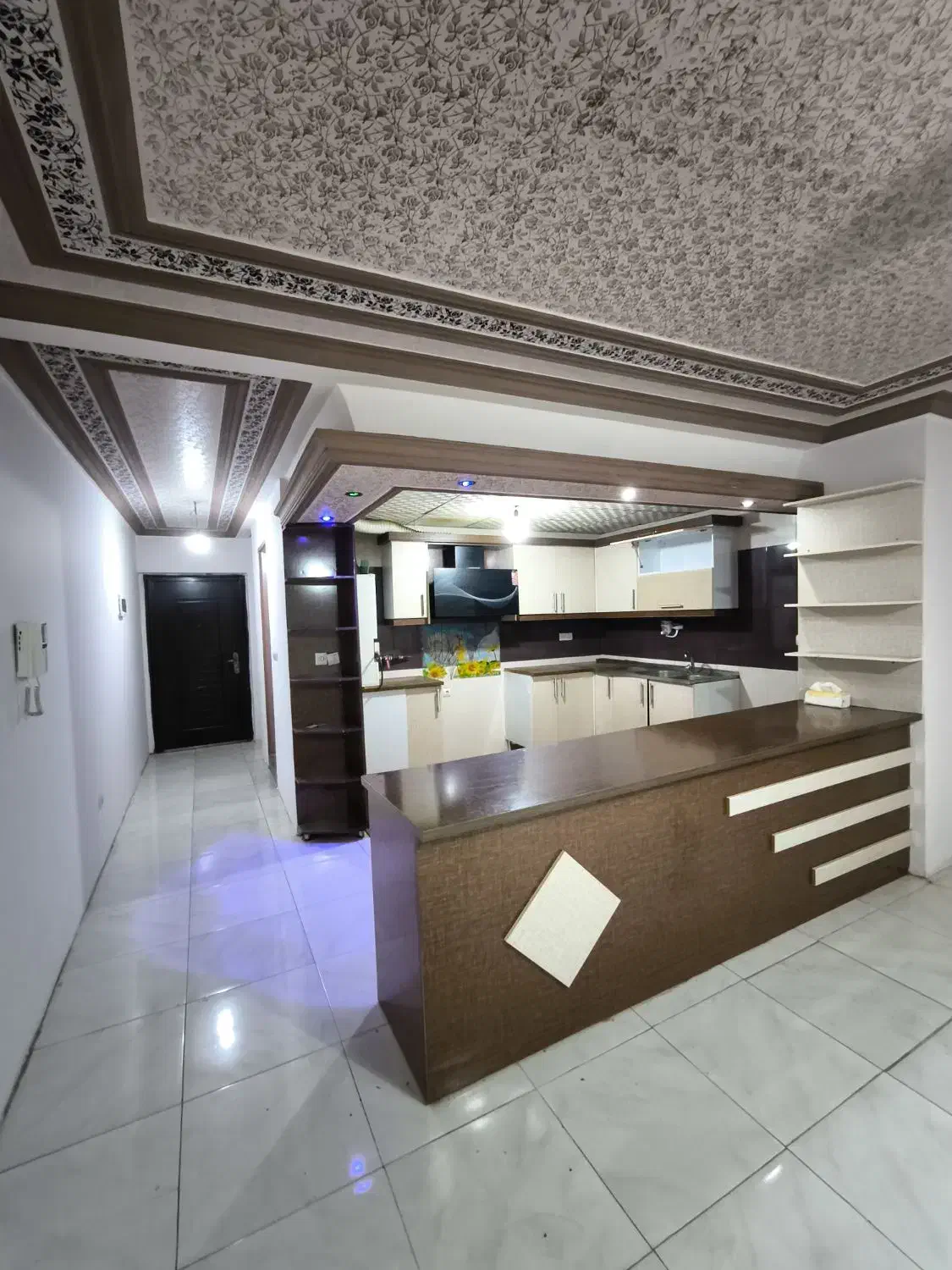 آپارتمان دو خواب شهرک مدرس خیابان مشکل گشا تخلیه|اجارهٔ آپارتمان|شیراز, شهرک مدرس|دیوار