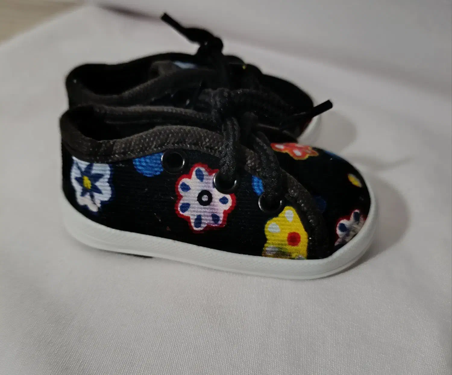 کفش بچه|کفش و لباس بچه|کرمانشاه, |دیوار