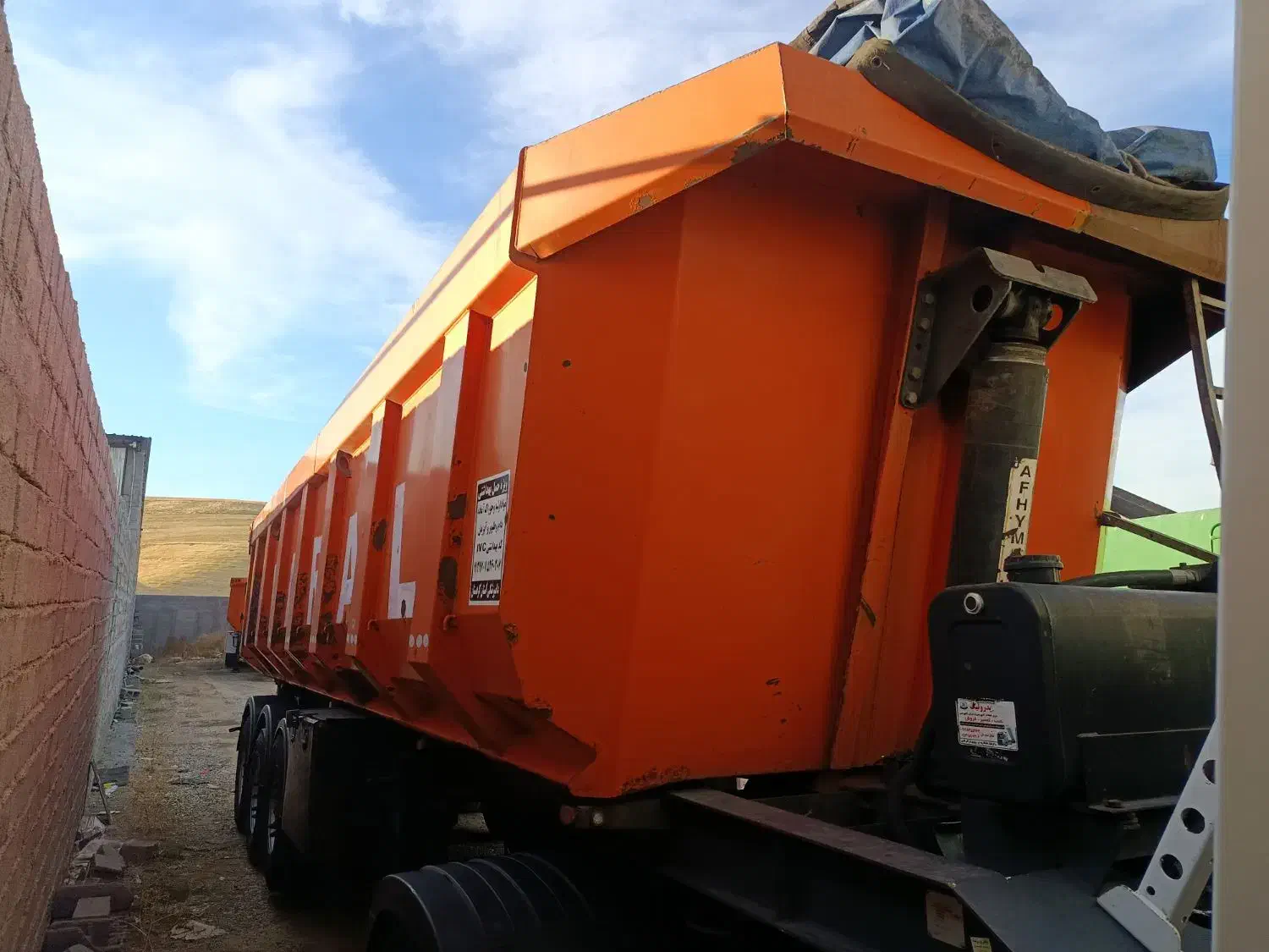 تریلی کمپرسی شرکتی مارال|خودرو سنگین|سنندج, |دیوار