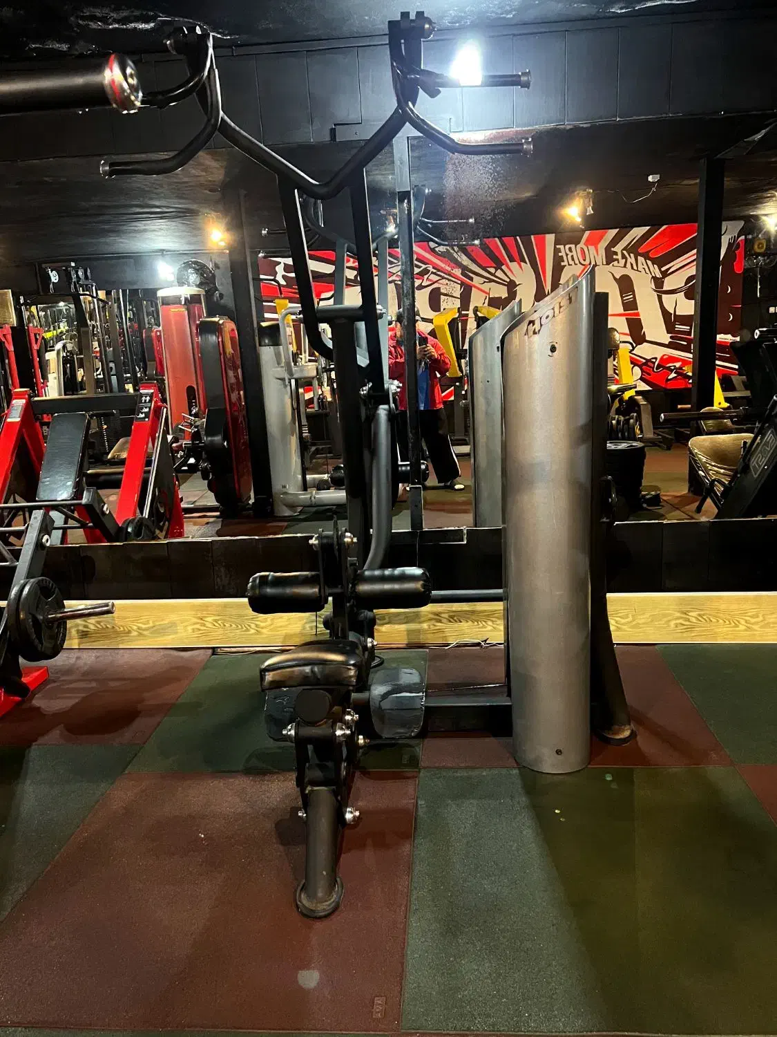 دستگاه بدنسازی زیر بغل لت متحرک|تجهیزات ورزشی|رودسر, |دیوار