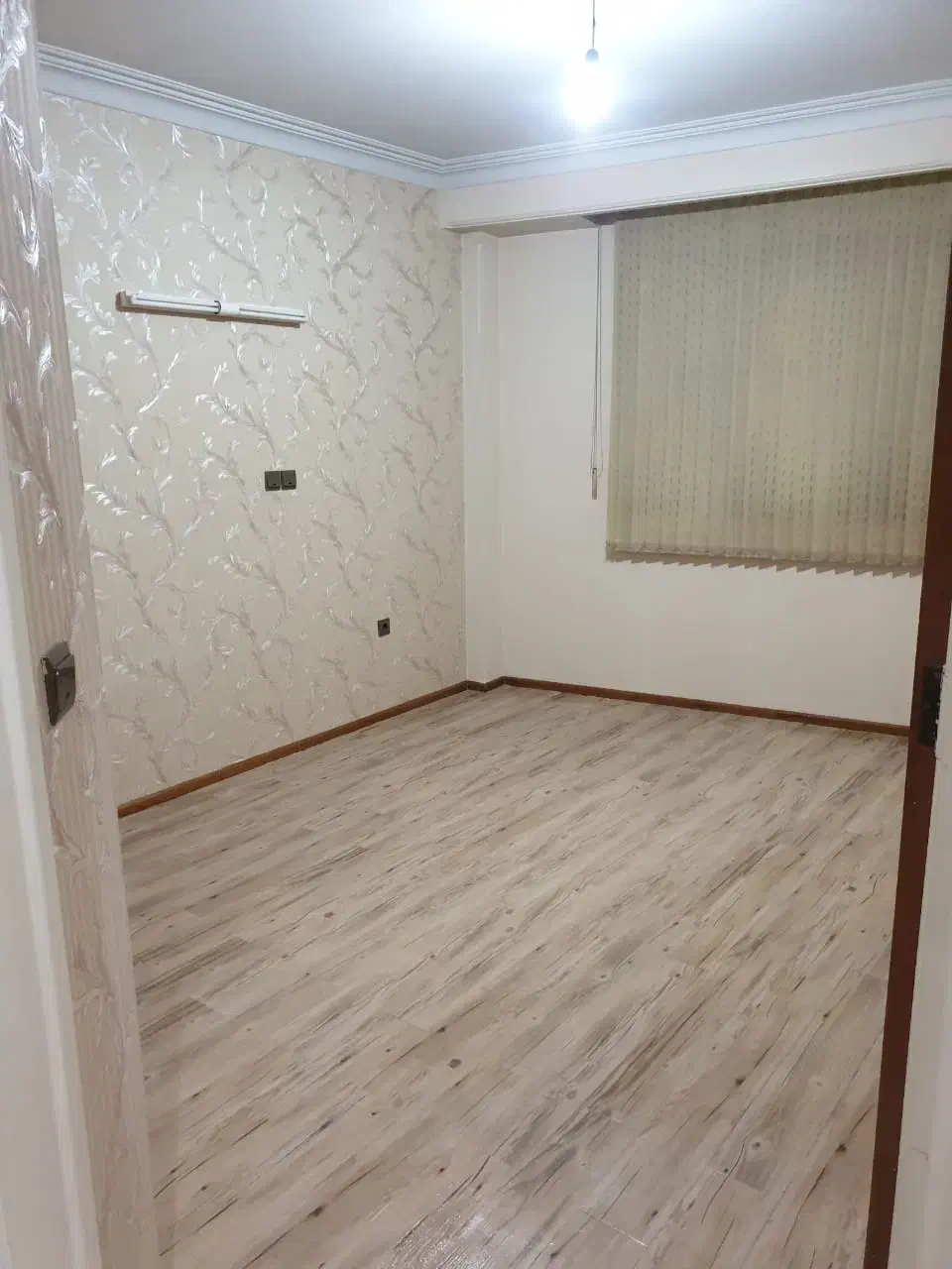 پاسداران ۱۴۲ متر ۳خوابه