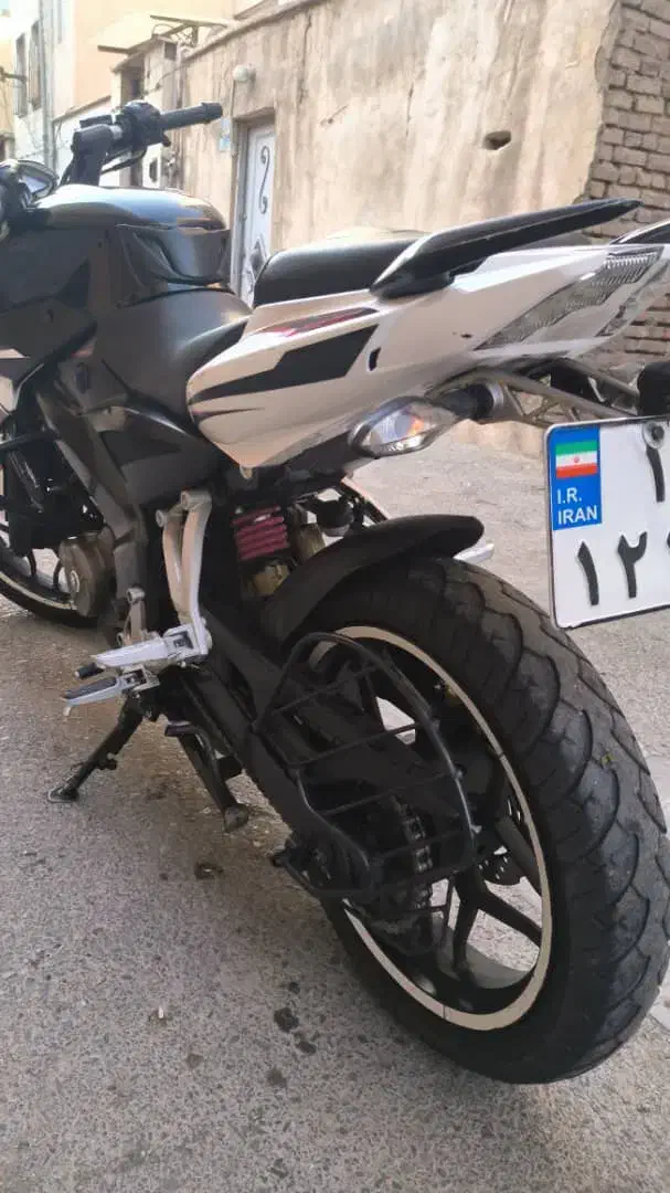 موتور ns200|موتورسیکلت|ری, صفاییه (چشمه علی)|دیوار