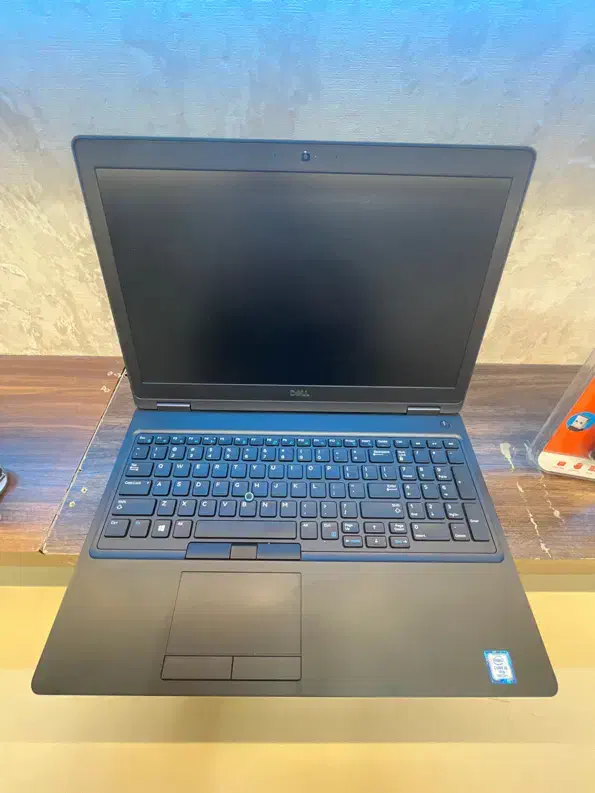 Dell Precision 3530|رایانه همراه|قم, صفائیه|دیوار