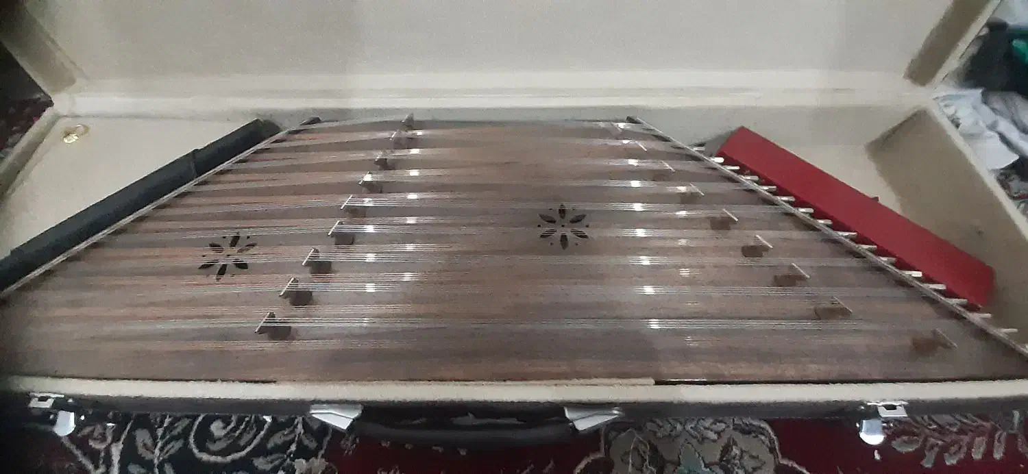 سنتور|سازهای سنتی|ایلام, |دیوار