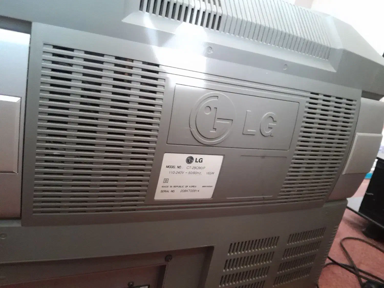 تلویزیون ال جی LG|تلویزیون و پروژکتور|فلاورجان, |دیوار