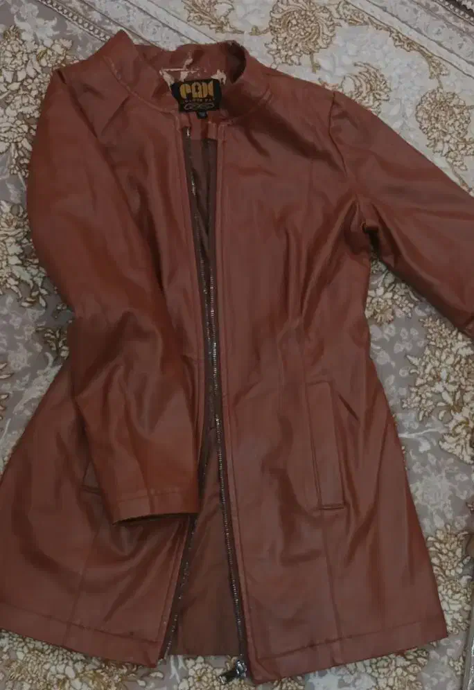 لباس|لباس|رباطکریم, نصیرشهر|دیوار