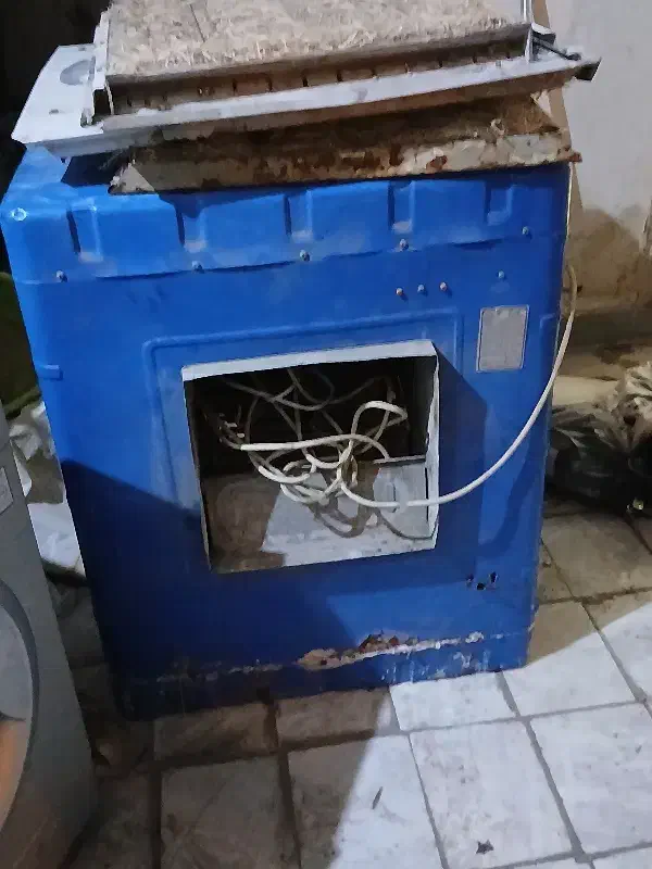 مقداری لوازم|سایر لوازم برقی|قم, علی آباد سعدگان|دیوار