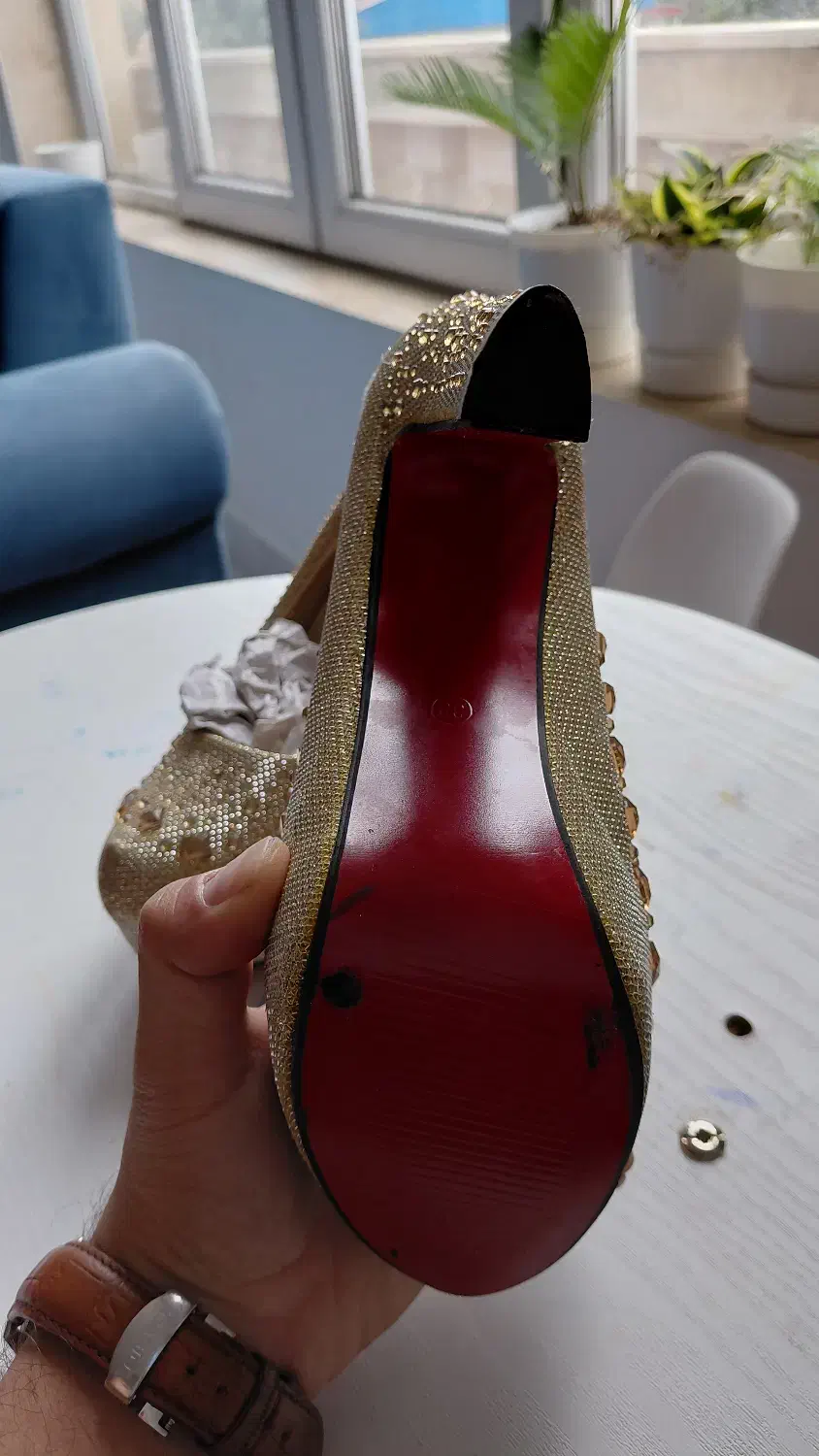 کفش مجلسی|کیف، کفش، کمربند|بندر انزلی, شیلات|دیوار