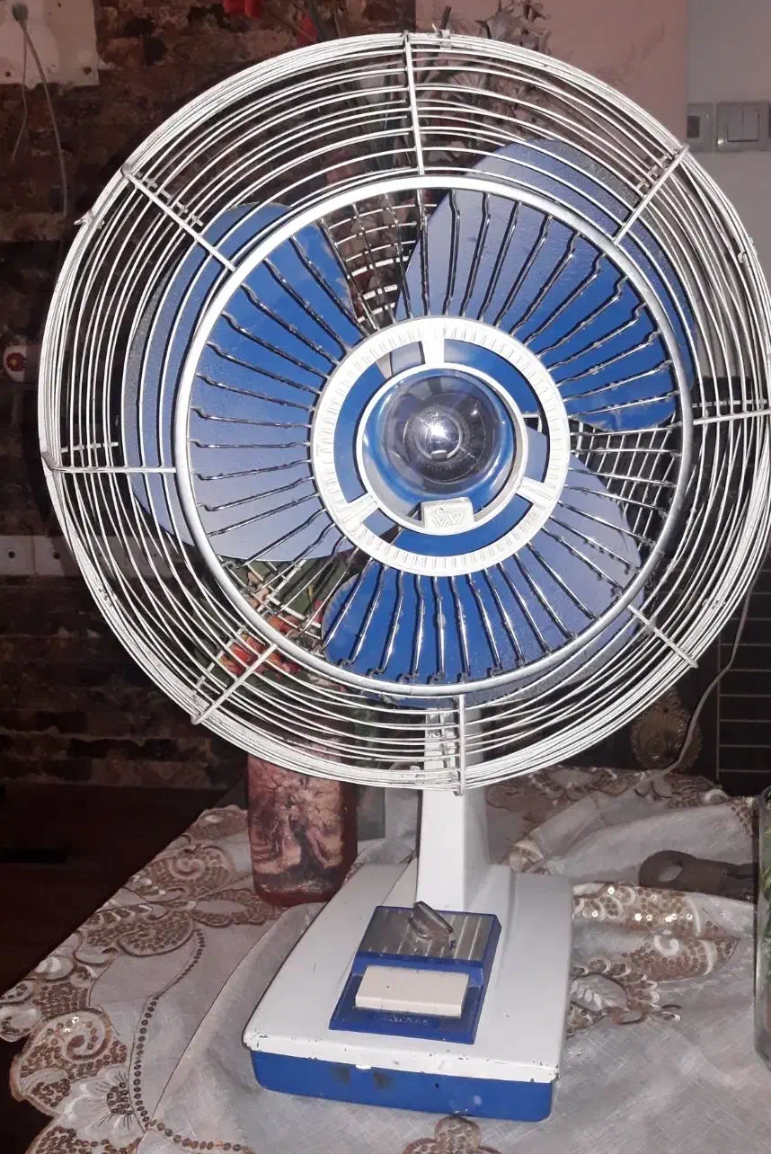 پنکه ژاپنی تمام فلز خیلی قدیمی عتیغه کاملاسالم|پنکه و تصفیه‌کنندهٔ هوا|فولادشهر, فولادشهر|دیوار