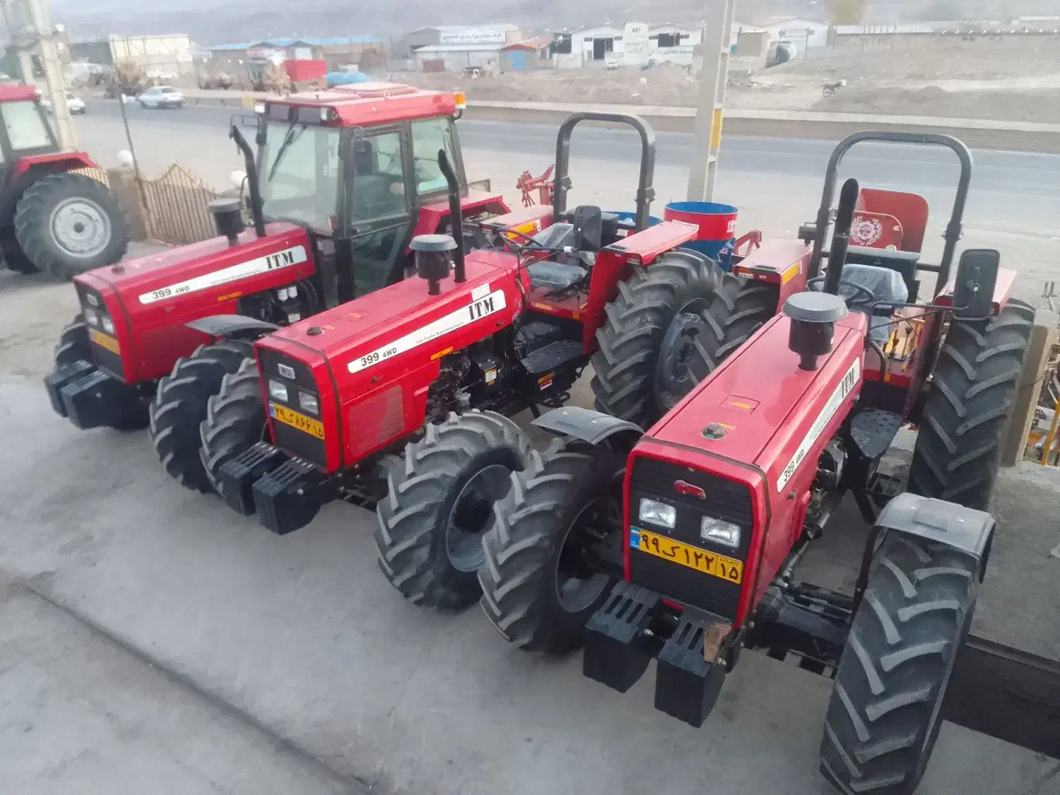 سه دستگاه تراکتور ۳۹۹ کابین دار و بدون کابین|خودرو سنگین|اهر, |دیوار