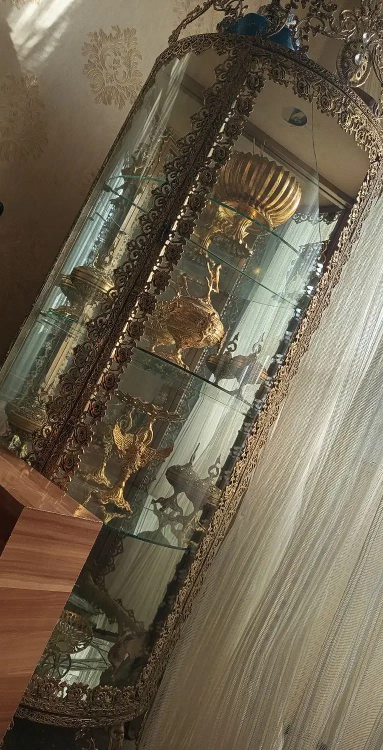 بوفه برنجی|بوفه، ویترین، کنسول|تربت‌حیدریه, شهرک ولیعصر|دیوار