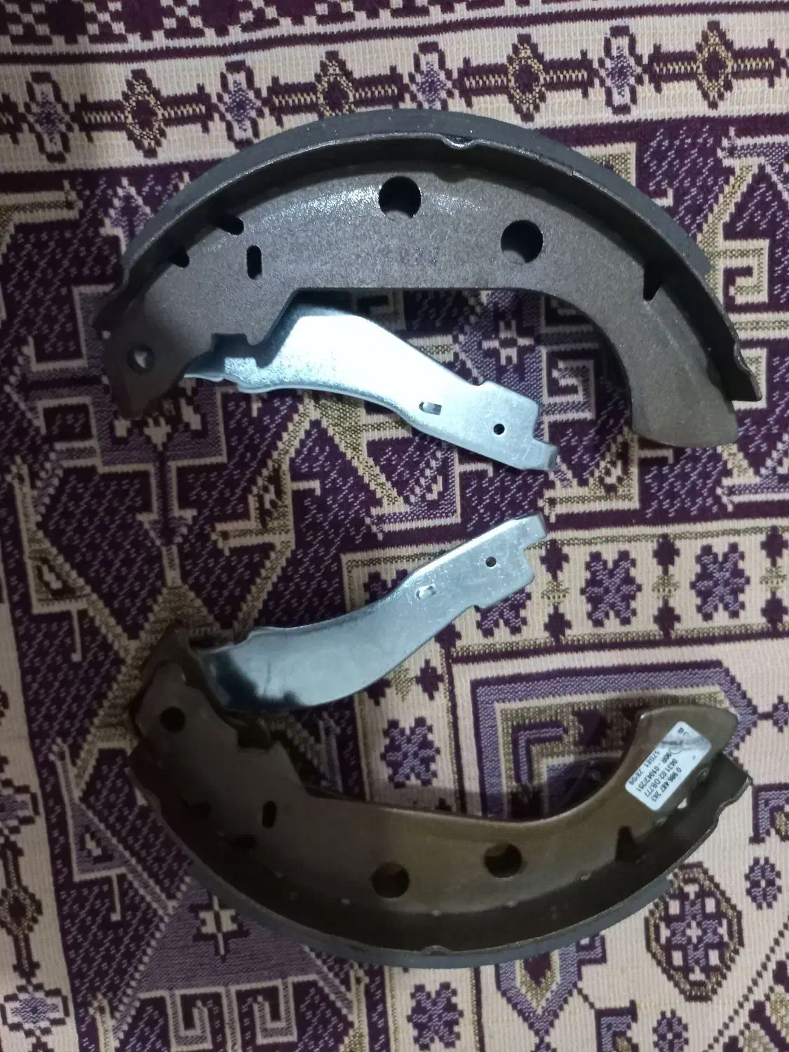 لنت عقب پژو ۴۰۵ بوش اصلی و لوازم دیگر|قطعات یدکی و لوازم جانبی|نسیم‌شهر, |دیوار