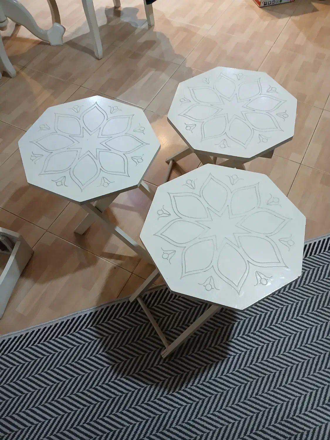 پذیرایی|مبلمان خانگی و میز عسلی|رشت, لاکانی|دیوار