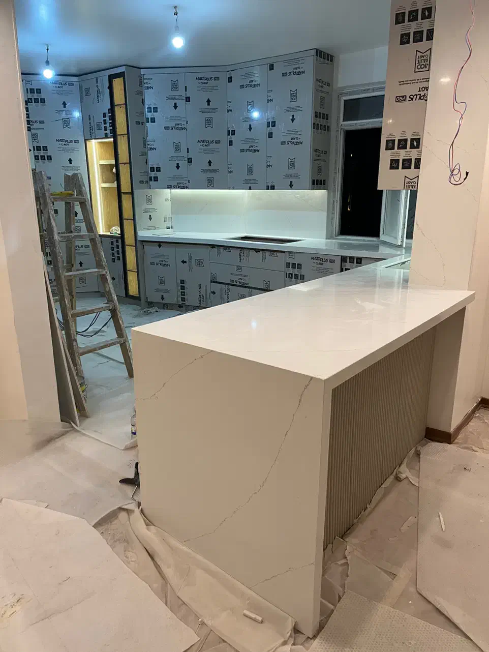 مجری صحفه کابینت کوارتز توتم کورین مارمونایت|خدمات پیشه و مهارت|کرج, دهقان ویلا|دیوار