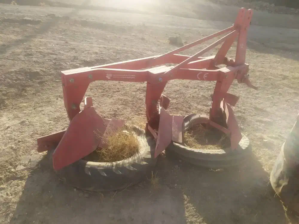 گاو آهن 12|ماشین‌آلات صنعتی|قروه, |دیوار