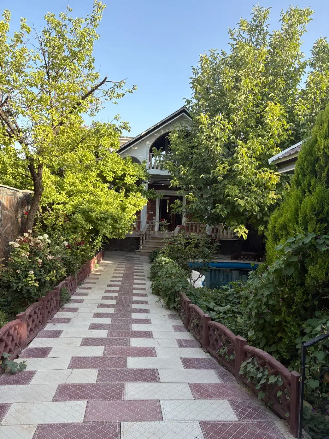 ویلا باغ دوبلکس با فضای سرسبز و دلنشین|فروش خانه و ویلا|آبسرد, |دیوار