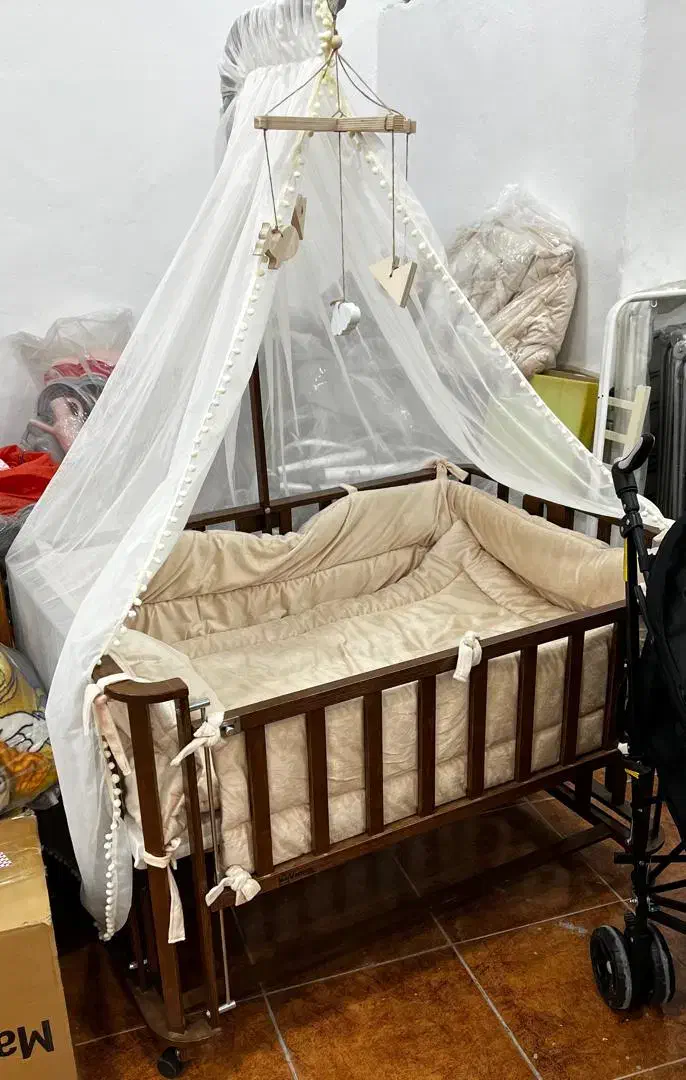 تخت و گهواره کودک و نوزاد|تخت و صندلی بچه|برازجان, |دیوار