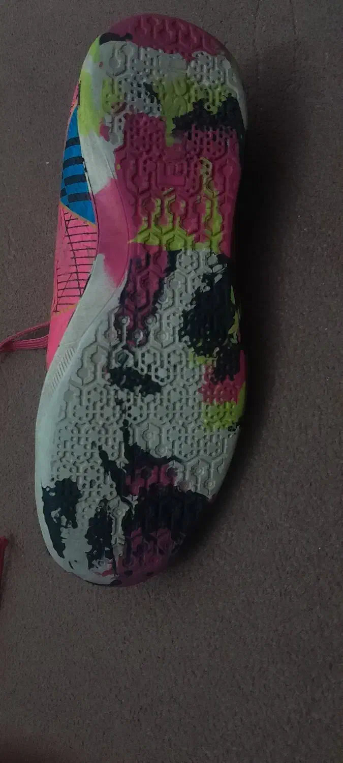 کفش فقط ۶۰۰ زیره لاستیک داخل سالن سُر نمیخوره|کیف، کفش، کمربند|لنگرود, |دیوار