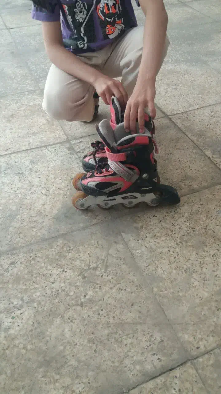 کفش اسکیت سایز 31 تا 34|دوچرخه، اسکیت، اسکوتر|رباطکریم, رباطکریم|دیوار