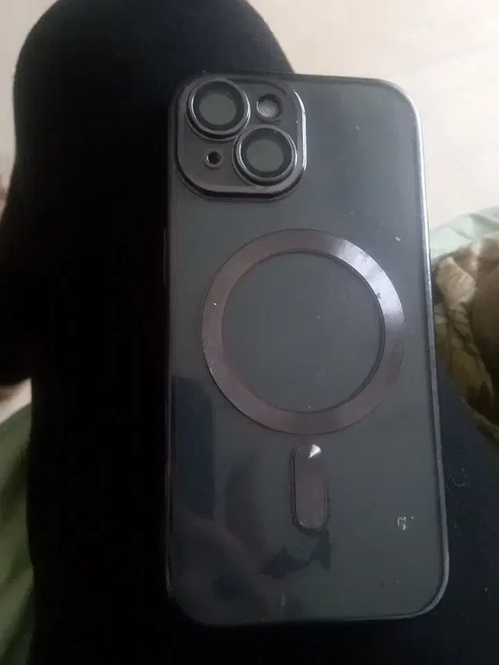 فروش آیفون ۱۵ معمولی در حد نو مشکی|موبایل|سرخرود, |دیوار