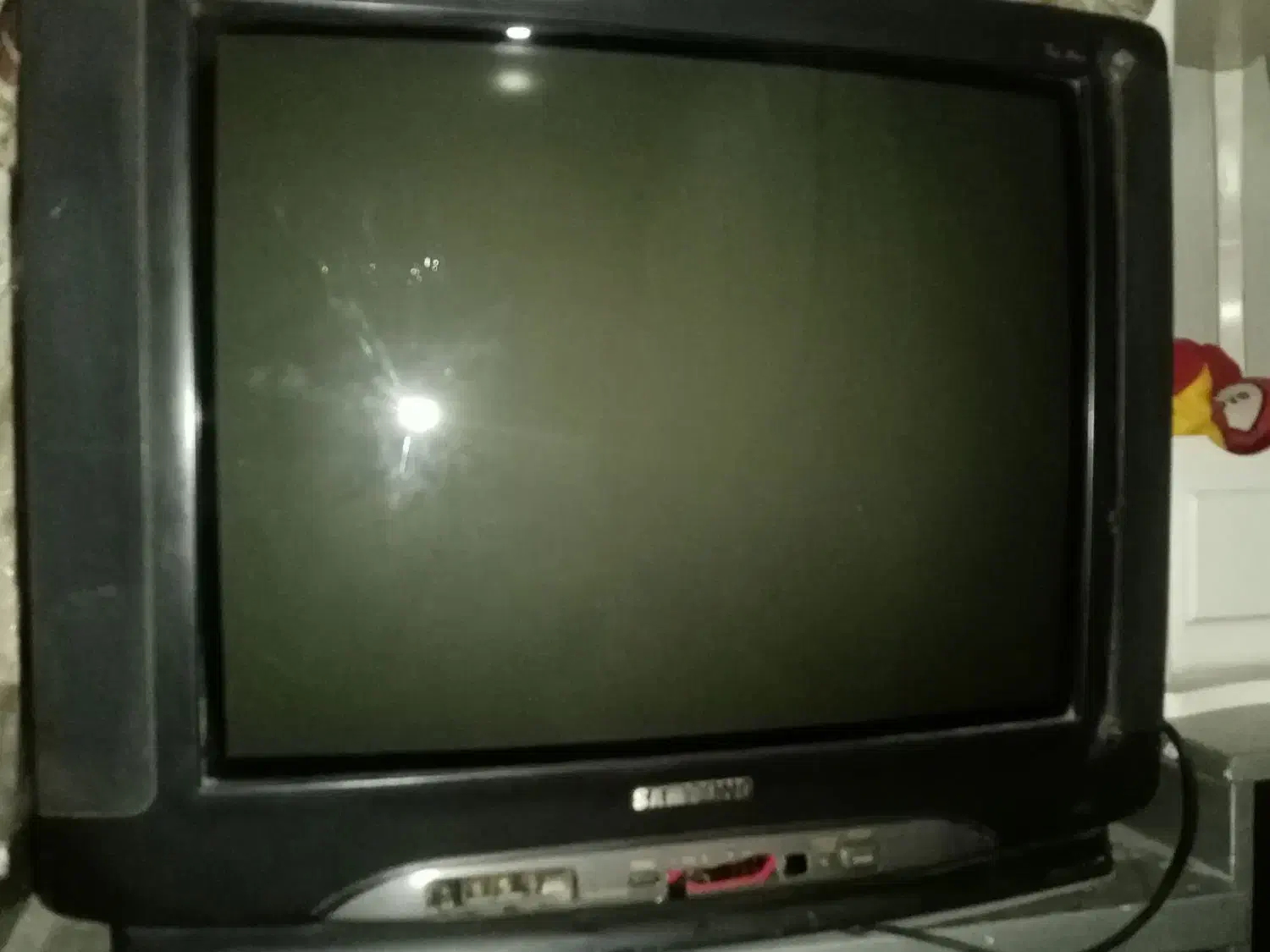 یک تلویزیون بزرگ رنگی|تلویزیون و پروژکتور|خلیل آباد, |دیوار