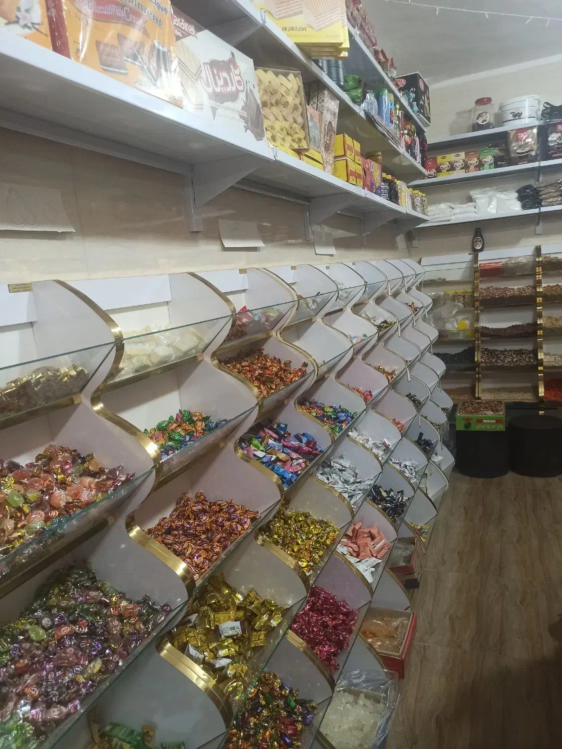 استند حبوبات و آجیل و شکلات|فروشگاه و مغازه|دیواندره, |دیوار