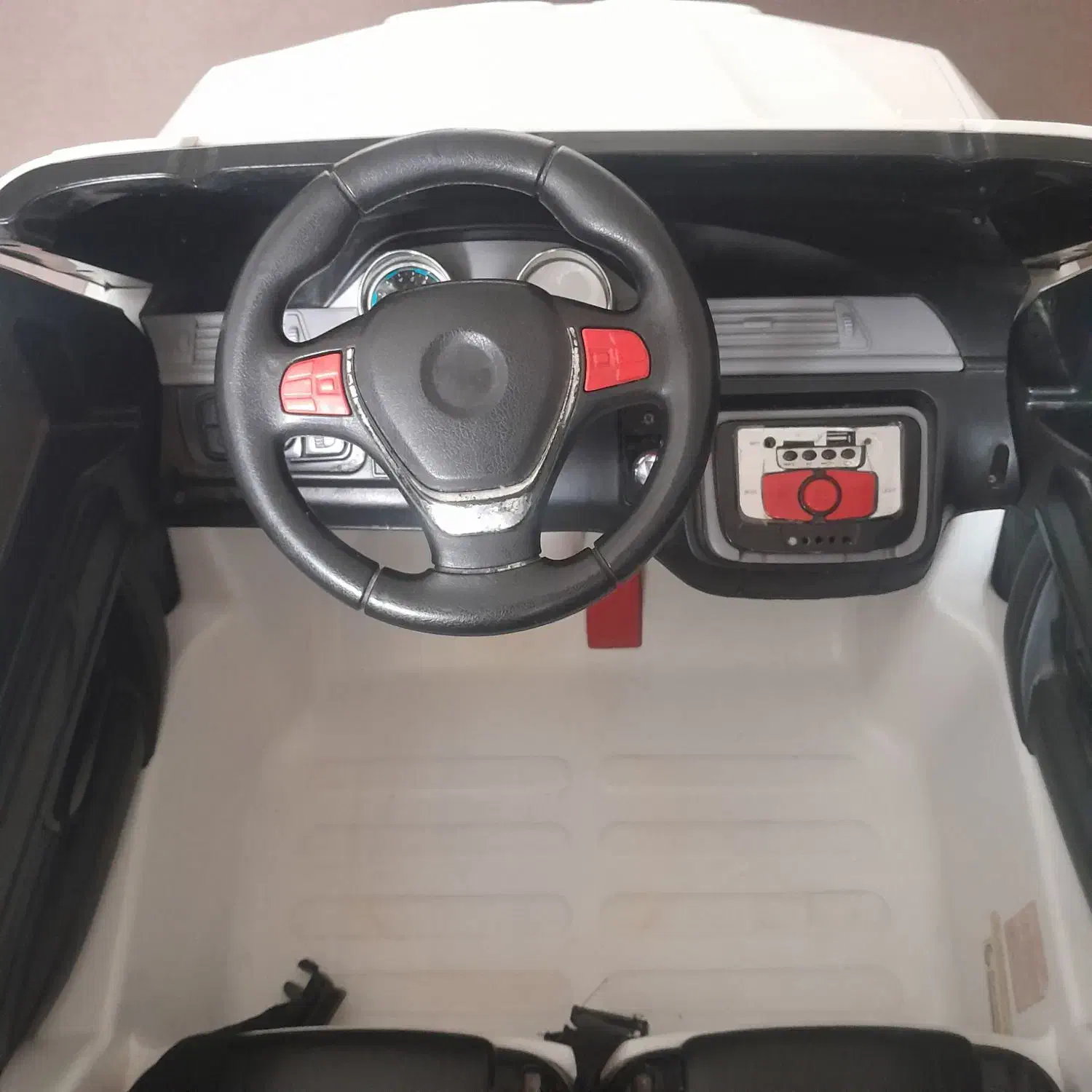 ماشین شارژی|اسباب‌بازی بچه|شهرکرد, |دیوار