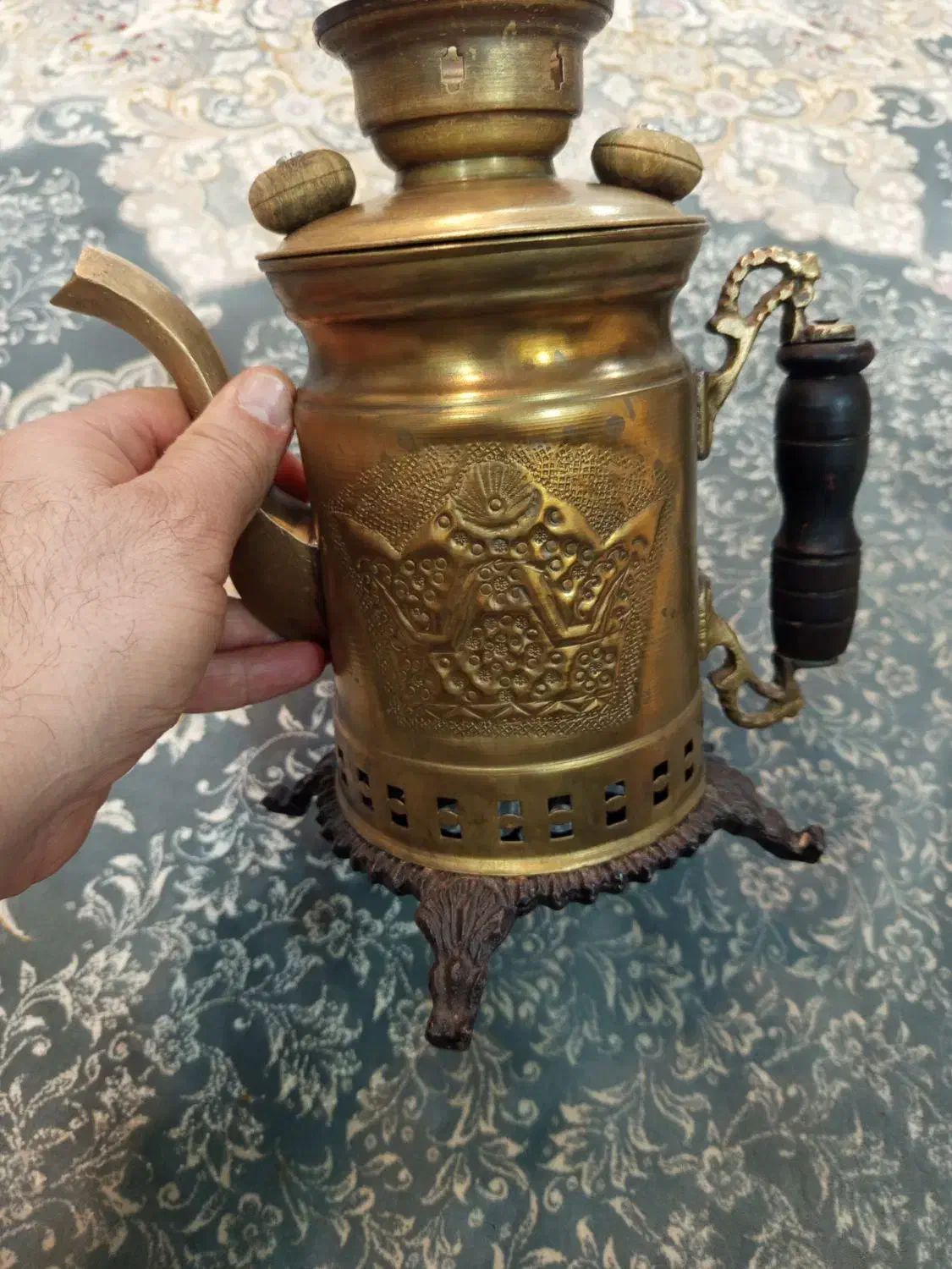 سماور برنجی زغالی|کلکسیون اشیاء عتیقه|نسیم‌شهر, |دیوار