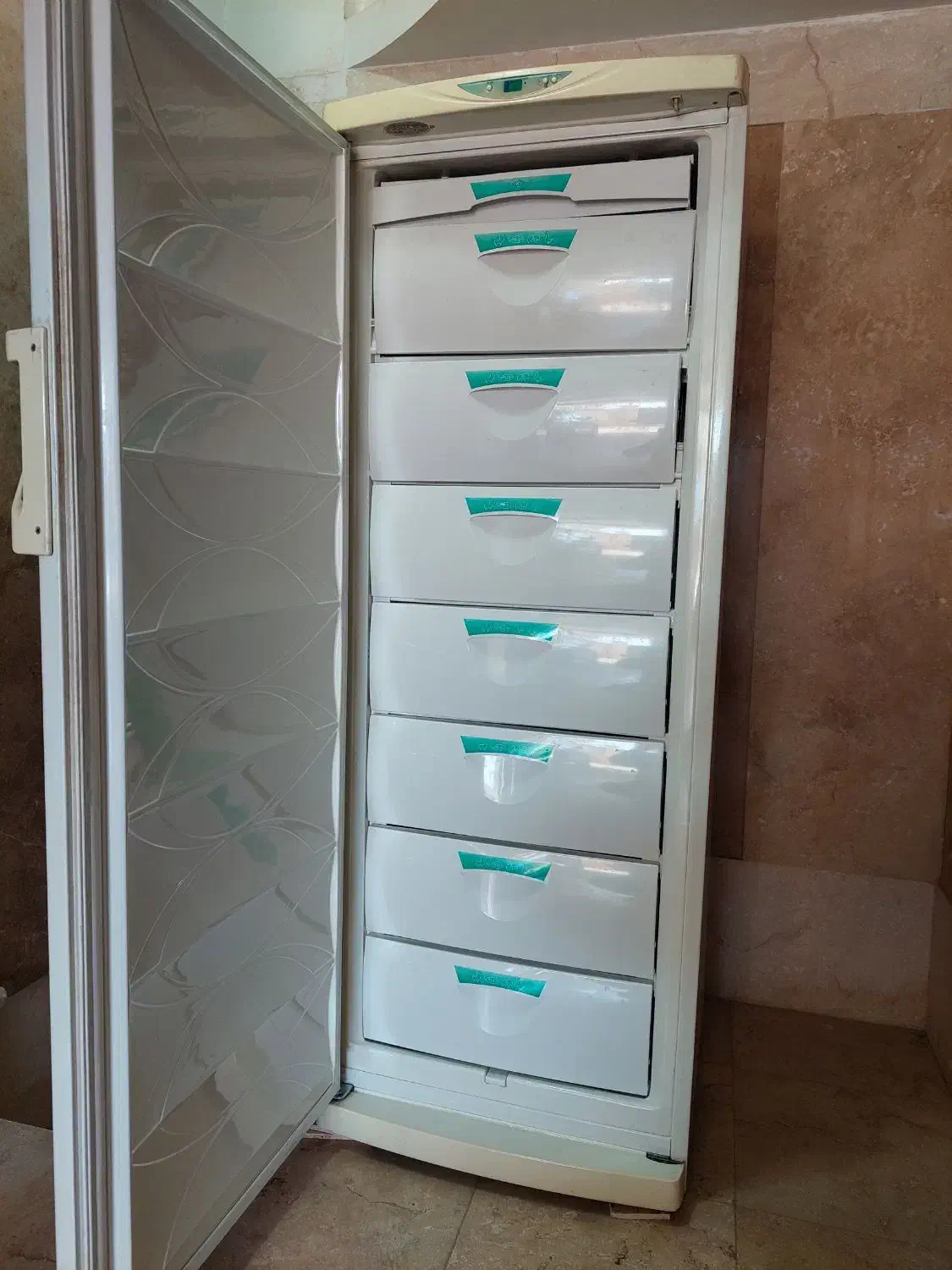 فریزر پارس در حد نو|یخچال و فریزر|هشتگرد, شهرک بعثت|دیوار