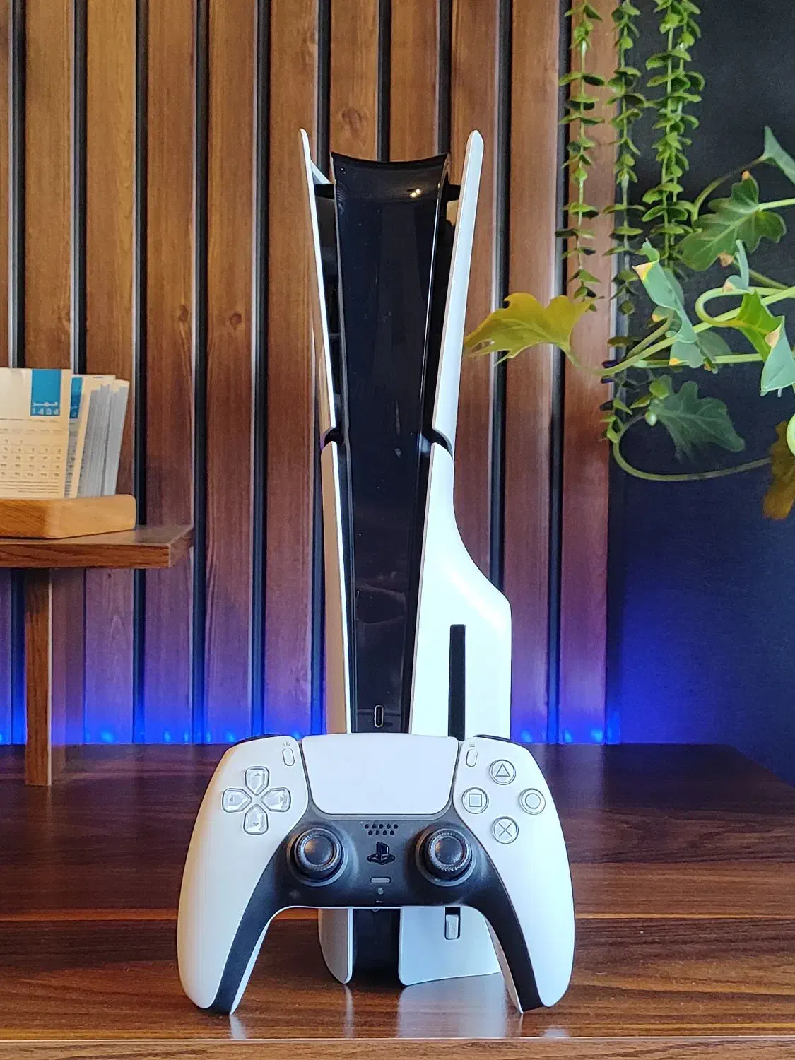 ps5 slim دیسک خور یک ترا تک دسته|کنسول، بازی ویدئویی و آنلاین|رشت, گلباغ نماز|دیوار
