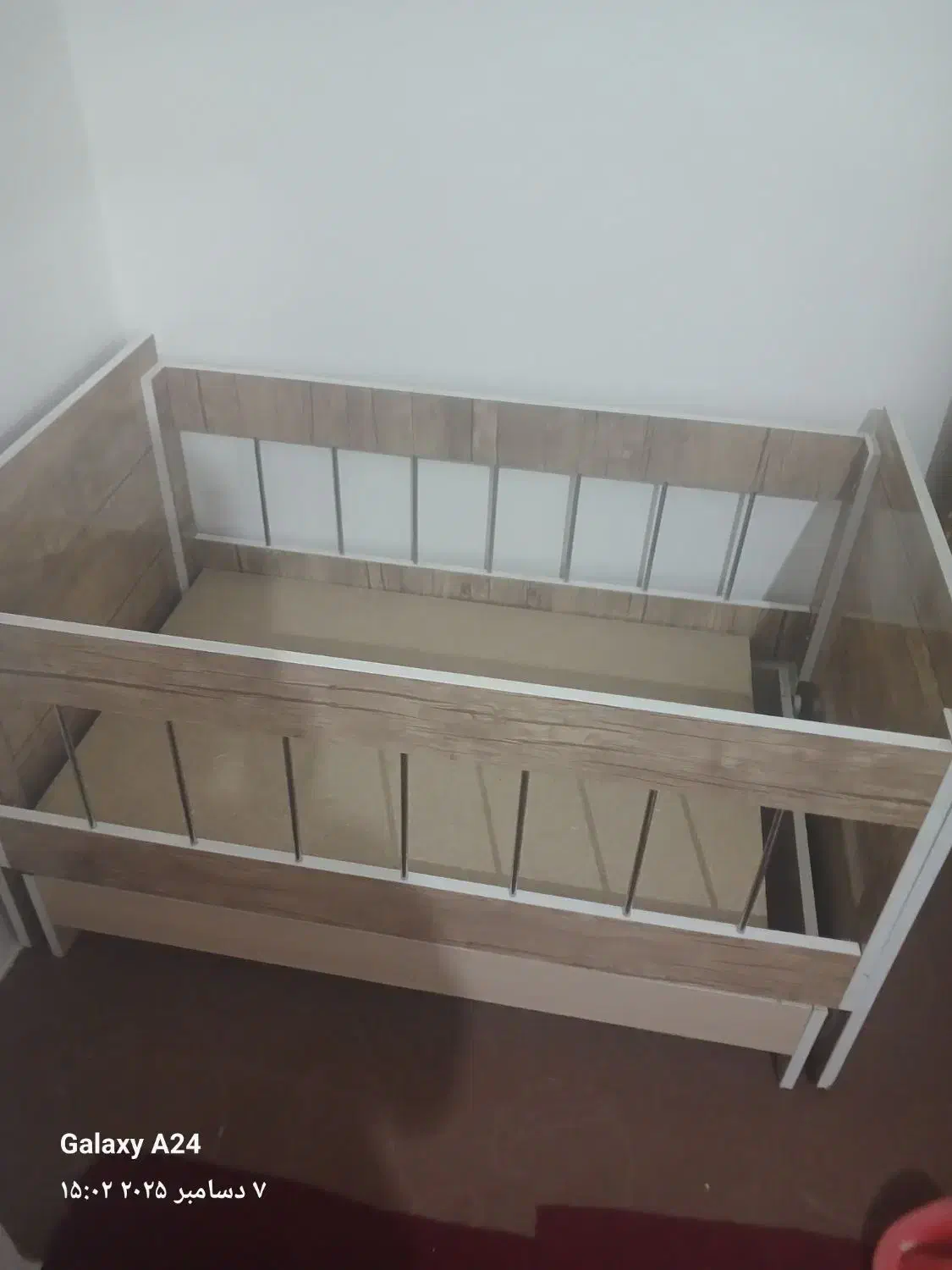 تخت نوزاد تا ۵ سالگی|تخت و صندلی بچه|میانه, |دیوار