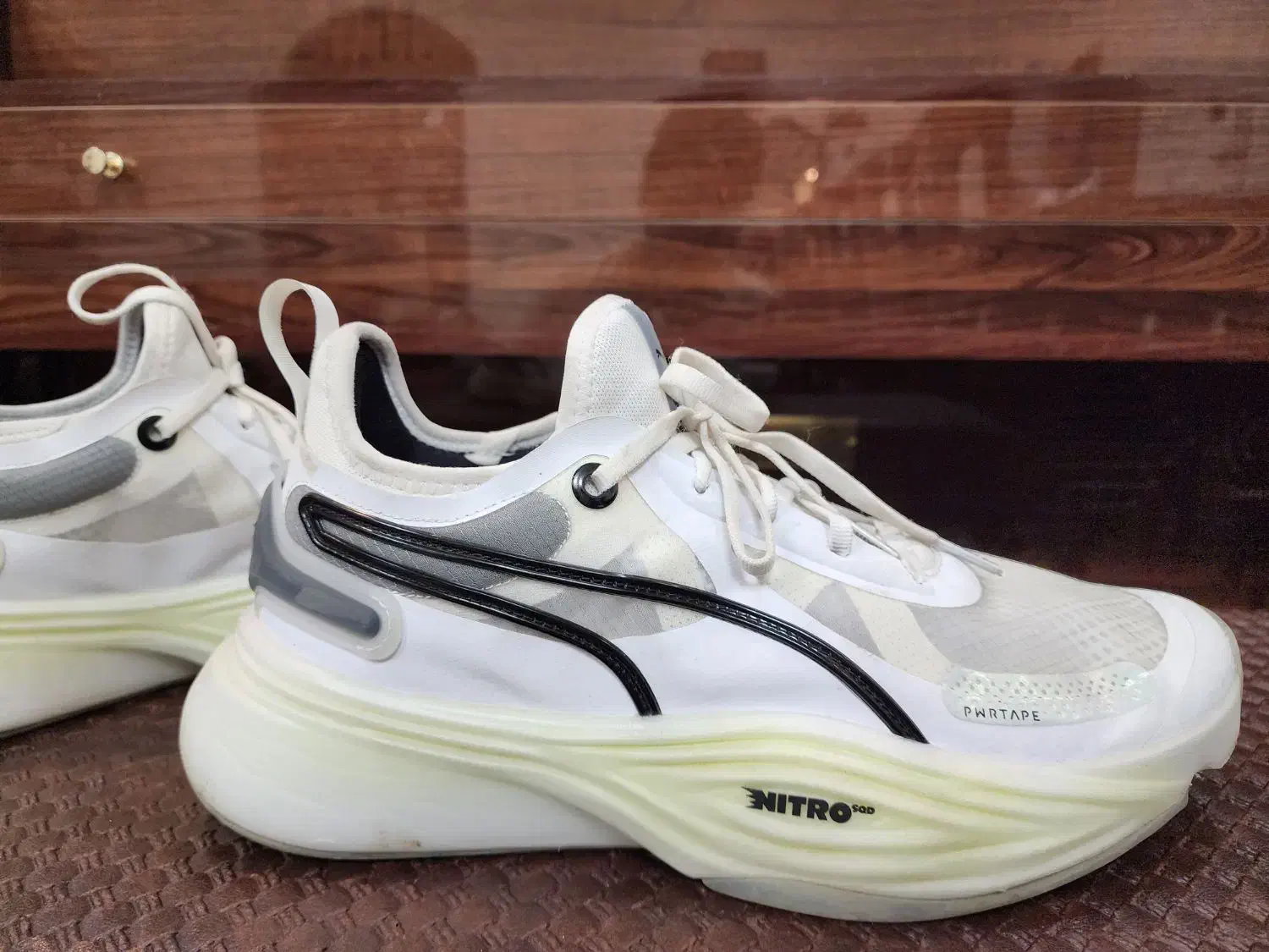 کتانی اصلی خارجی|کیف، کفش، کمربند|خوانسار, |دیوار