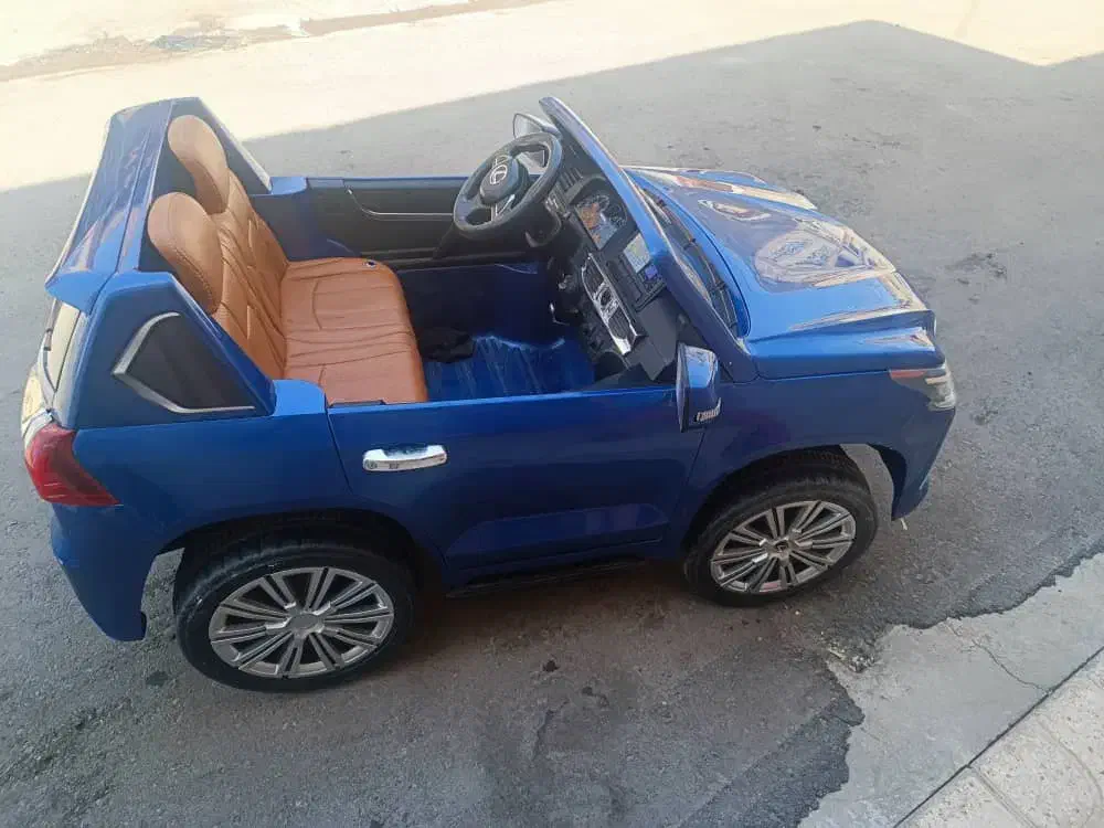 ماشین شارژی لکسوس LX570 دو نفره موزیکال|اسباب‌‌بازی|سیرجان, |دیوار